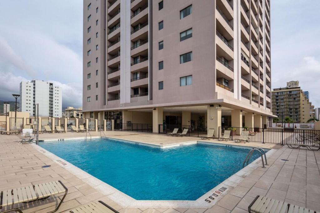 Heart Of Waikiki,1Bdrm,Free Parking, Wifi,No Resort Fees,Youtube,Netflix ! Honolulu Bagian luar foto